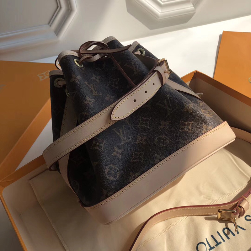 M40817 LV NOE BB 手袋 LV Monogram 帆布水桶包 LV女包 LV水桶包