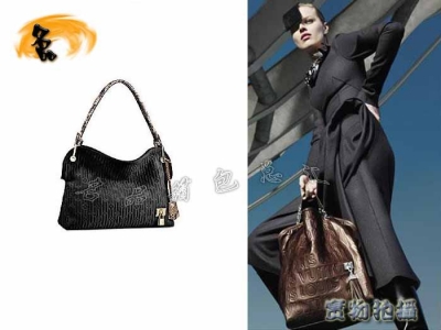 M95813 LV¿rŮ LVμ LVĥɰƤ LVϻ  LV¿