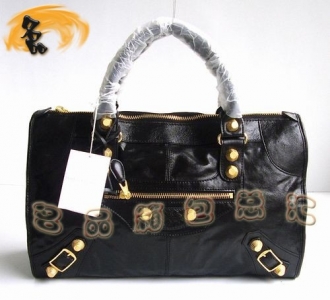 084324B A1:1Ʒ|¿ţƤŮ BALENCIAGA ҽC܇