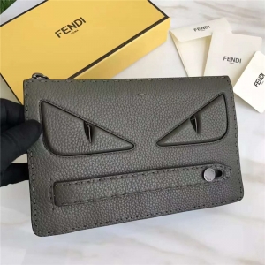 FENDI ҵ 351  xСţƤ֦yСħwBAG BUGS۾ð ܊Gɫ