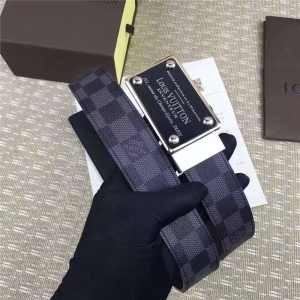 M9677V LVƤ ȫ°汾 pOӋ ·ƷƘR