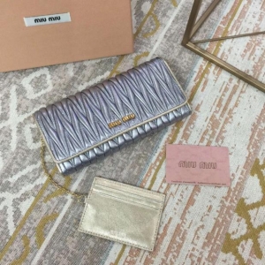 miumiuŮʿX wLX (jng)ްƤyɫְ