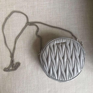 MiumiuŮ 2017پW¿  피MھdƤ