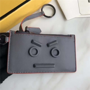 FENDI ҵ 2017¿ faceͬɫN СţƤ X耳װ ɫ