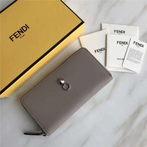Fendi ҵ 0212 2017O(sh)Ӌ(j)СţƤL(zhng)A ٭h(hun) 