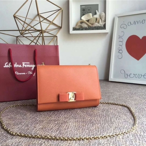 22B558 Ferragamo Ľ  Vara Y w朗l ɫ