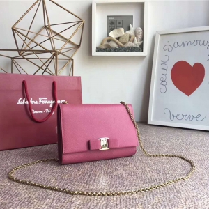 22B558 Ferragamo Ľ  Vara Y w朗l ʯ骼t