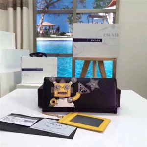 2ML1132 Prada_ C ʮּyţƤ LXA ɫ