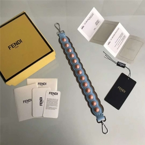 825 Fendiҵ ƴɫ玧 ɫFT Ųʶ̼玧 {ƴ