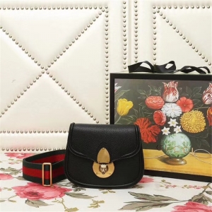 495663 CucciŮ Y CucciR Y(f)Ű ɫ