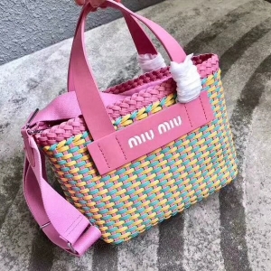 5BA077 MIUMIU¿ Ƥ ִ  ˻@Ӱ ɫ