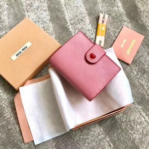 5MV016 MIUMIU  LOVEϵ pɫƤ XA ɫ