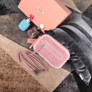 5BH118 MIUMIU 18ﶬ q rаٴ C ëëС ɫ