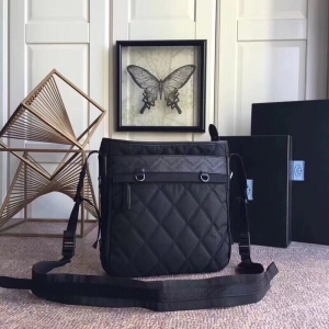 2VH002 Prada_ C 㲼ƴʮּyţƤ ʿ] ɫ