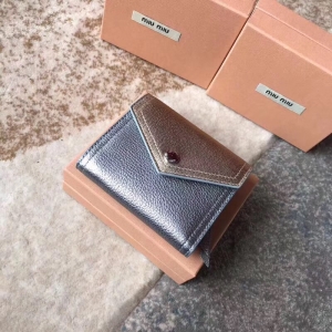 5MH014 MiuMiuX ƴɫXA M(jn)ţƤɽy ŷ̿X ɫ