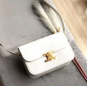 Celine ِŮ Triompheϵ pCS~i ̖ ɫ