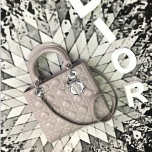 M44550 DiorŮ ϊW ϊWƤ Lady Dior (jng) ɫ
