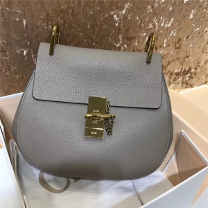 Chloe  ChloeСi СţƤ֦y ԭ ChloeŮ ɫ