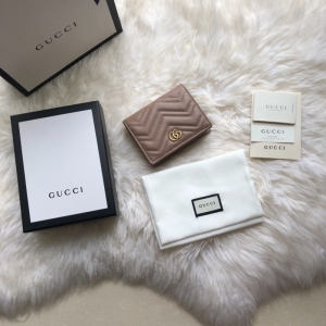 546580 Gucci GG MarmontWpVƤС̖X ɫ