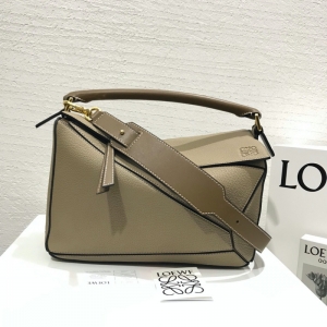322 LOEWE_ Puzzle Bag ̖(ho)_׺ΰ ɫ