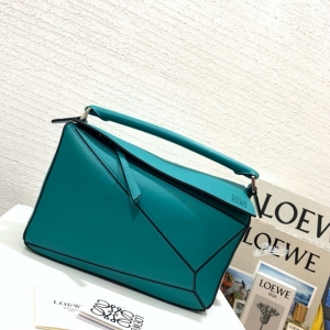 322 LOEWE_ Puzzle Bag ̖(ho)_׺ΰ G