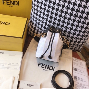 8BS010 Fendi Mon TresorС̖(ho)ˮͰִ ҵˮͰ ɫ