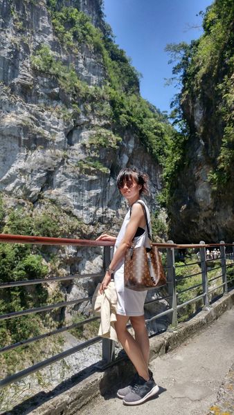 LV水桶包上身圖 20170927_170927_0003.jpg