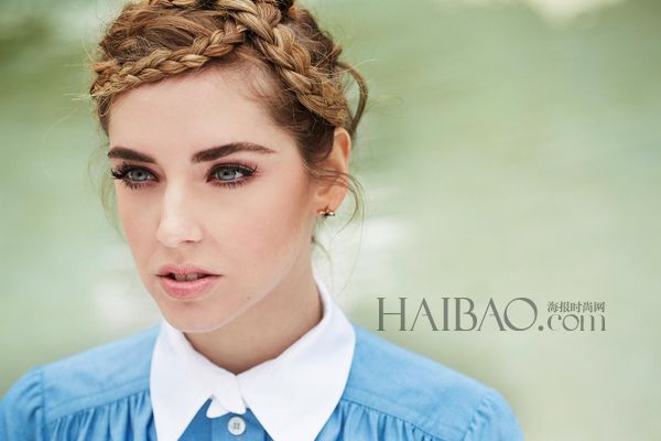 時尚博主嘉拉·法拉格尼 (Chiara Ferragni) 演繹全新路易·威登LV (Louis Vuitton) Lockit系列手袋大片