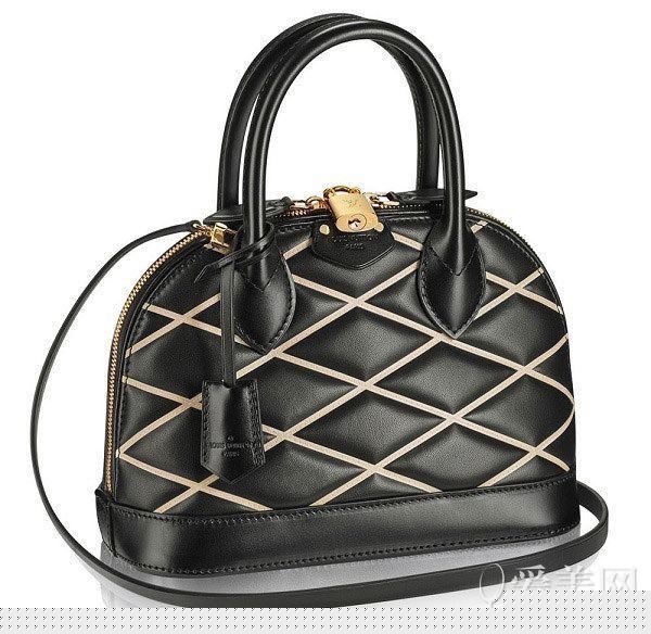 繼續(xù)奢侈風(fēng)向標(biāo) LV2015度假系列包袋