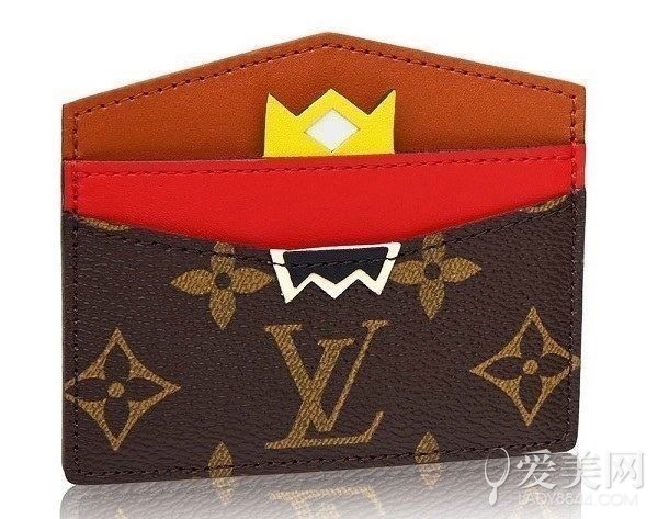 繼續(xù)奢侈風(fēng)向標(biāo) LV2015度假系列包袋