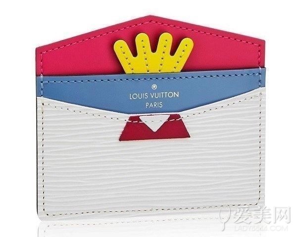 繼續(xù)奢侈風(fēng)向標(biāo) LV2015度假系列包袋