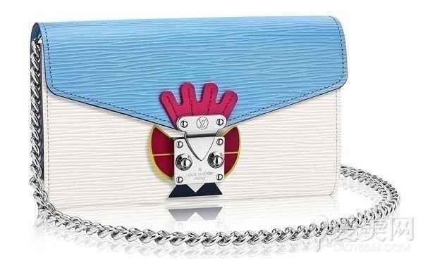 繼續(xù)奢侈風(fēng)向標(biāo) LV2015度假系列包袋