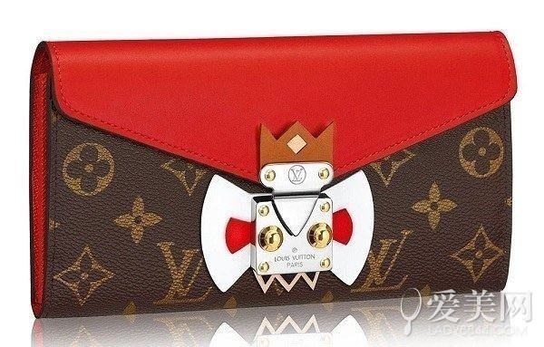 繼續(xù)奢侈風(fēng)向標(biāo) LV2015度假系列包袋
