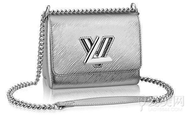 繼續(xù)奢侈風(fēng)向標(biāo) LV2015度假系列包袋