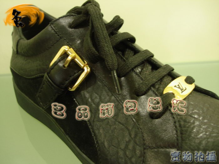 LV男鞋 LV新款 奢華經典 LV鞋子 LV運動鞋 LV休閑鞋