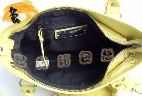 084331 BALENCIAGA時(shí)尚女包 巴黎世家機(jī)車(chē)包 黃色牛皮手提包 斜挎包 流蘇