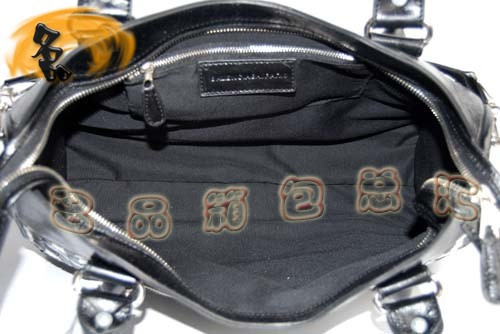 084332 BLENCIAGA¿ڰ׾ִ BLENCIAGAC(j)܇ б (jng)Ůʿ