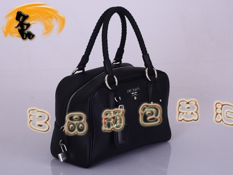 BL0310 最新款Prada單肩包 普拉達時尚女士休閑包 Prada女包 黑色