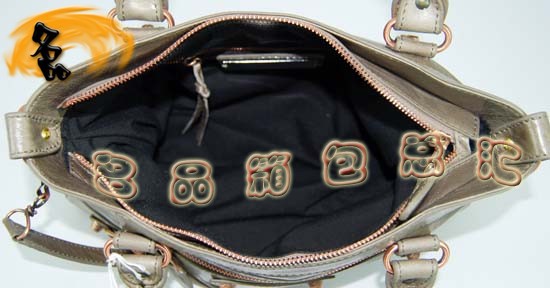 240557C 巴黎世家單肩包 進(jìn)口油皮時(shí)尚女包 Balenciaga機(jī)車(chē)包 手提包 銀灰色