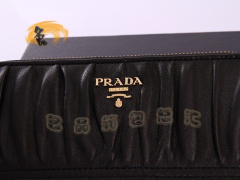 1M0506 Prada¿ްƤX PradaX _LXA PradaŮ ɫ