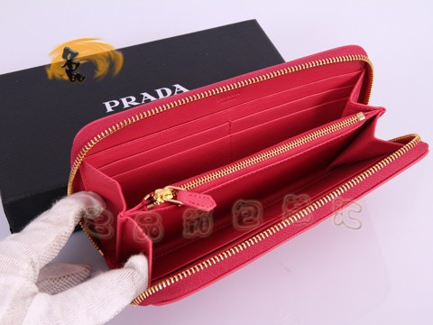 1M0506 Prada¿ X PradaʮּyţƤX _LXA õtɫ