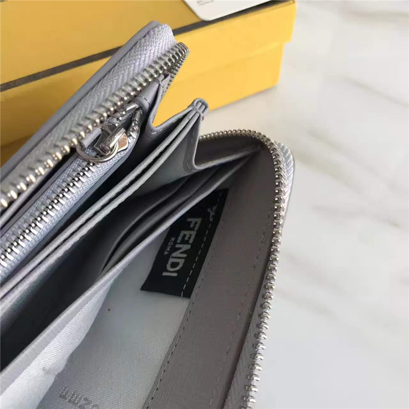 FENDI 芬迪 小牛皮CRAYONS 2017新款 裝飾雙色皮革花朵長(zhǎng)款錢包 灰色