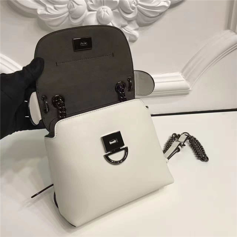 Fendi 芬迪 2017 秋冬T臺(tái)同款 MINI BACK TO SCHOOL 背包系列 可單肩可斜跨兩用 白色