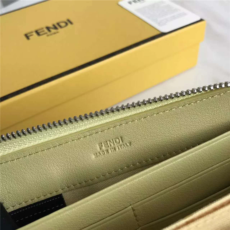FENDI 芬迪 0215 2017新款 小牛皮拉鏈?zhǔn)介L(zhǎng)款皮夾 麥黃色