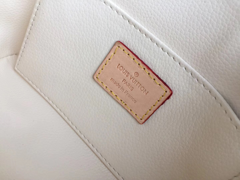 N60024 LV化妝包 LV經(jīng)典款 LV手拿包 LV白格系列 LV女包 LV手包