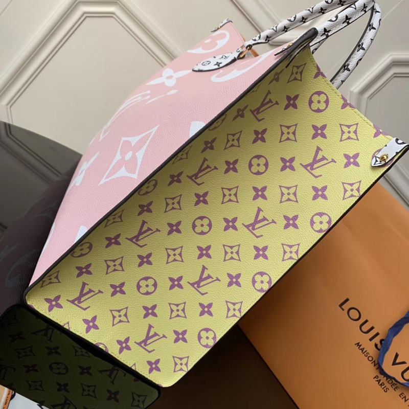 M44569 LV ONTHEGO 手袋 超大號 Monogram 印花迷你 Monogram 飾邊 紅色