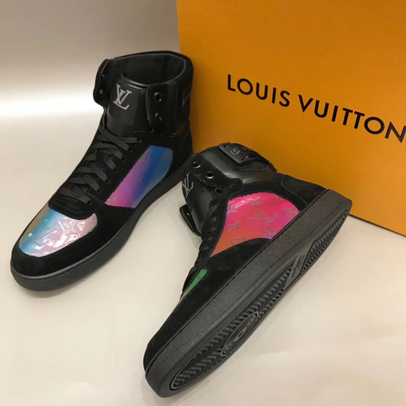 1A5I48 LV RIVOLI 運(yùn)動鞋 彩虹色 Monogram帆布男鞋 黑色