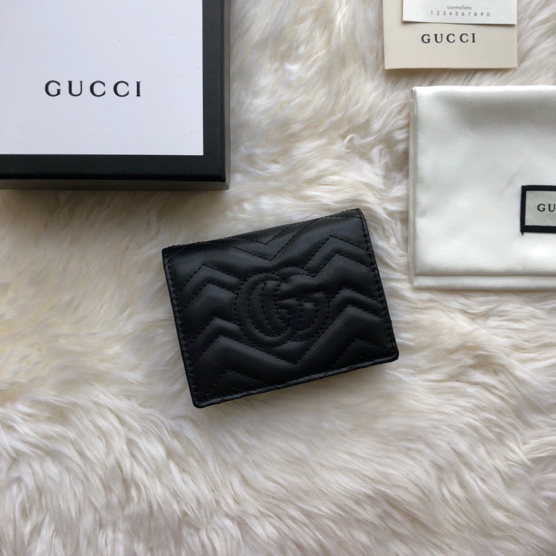 546580 Gucci GG Marmont絎縫V型皮革小號錢包 黑色