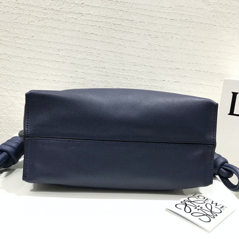 A411FC1X01 Loewe FLAMENCO繩結(jié)系列手拿包 深藍(lán)色