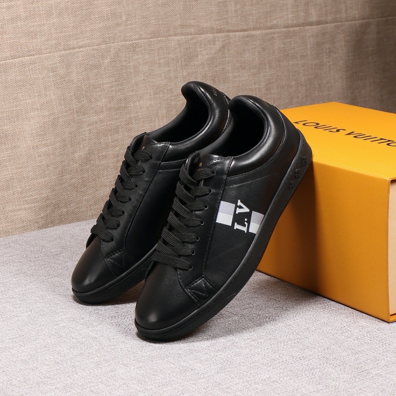 1A5UHE LV LUXEMBOURG 運動鞋 LV條紋男鞋 LV板鞋 黑色